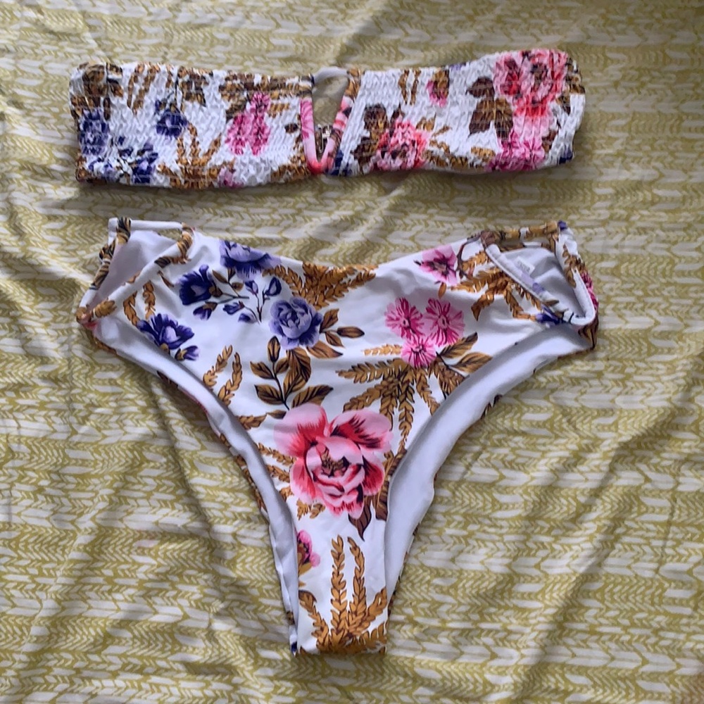 NWOT smocked floral bikini top w/high waist bottom